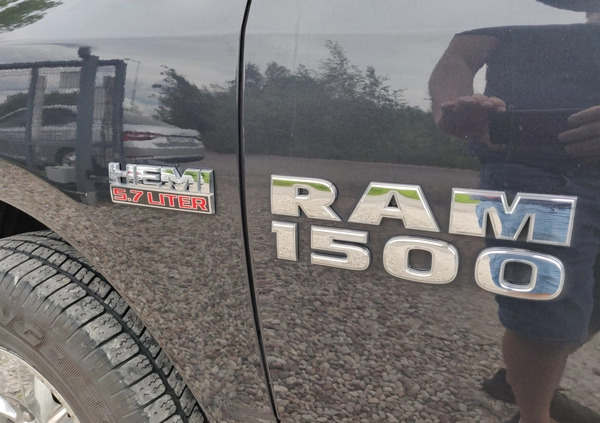 Dodge RAM cena 94500 przebieg: 144000, rok produkcji 2016 z Ostrołęka małe 407